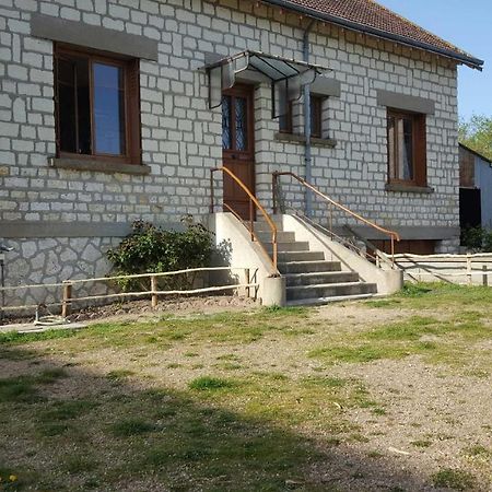 Maison à la campagne pas loin de tout commerce. Lye Extérieur photo